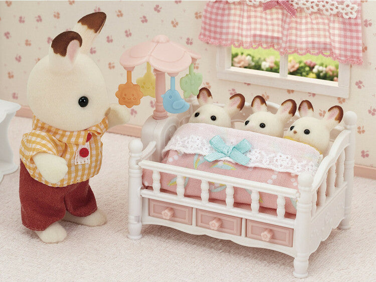 Calico Critters: Crib with Mobile