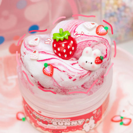 Kawaii Slime: Straw-Bunny Sponge Cake