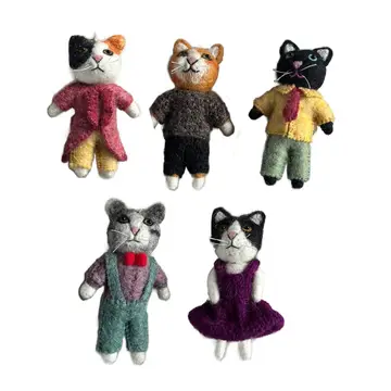 Felt Ornaments: Dapper Cats