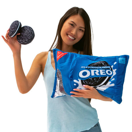 Snack Attack: Oreo Cookies