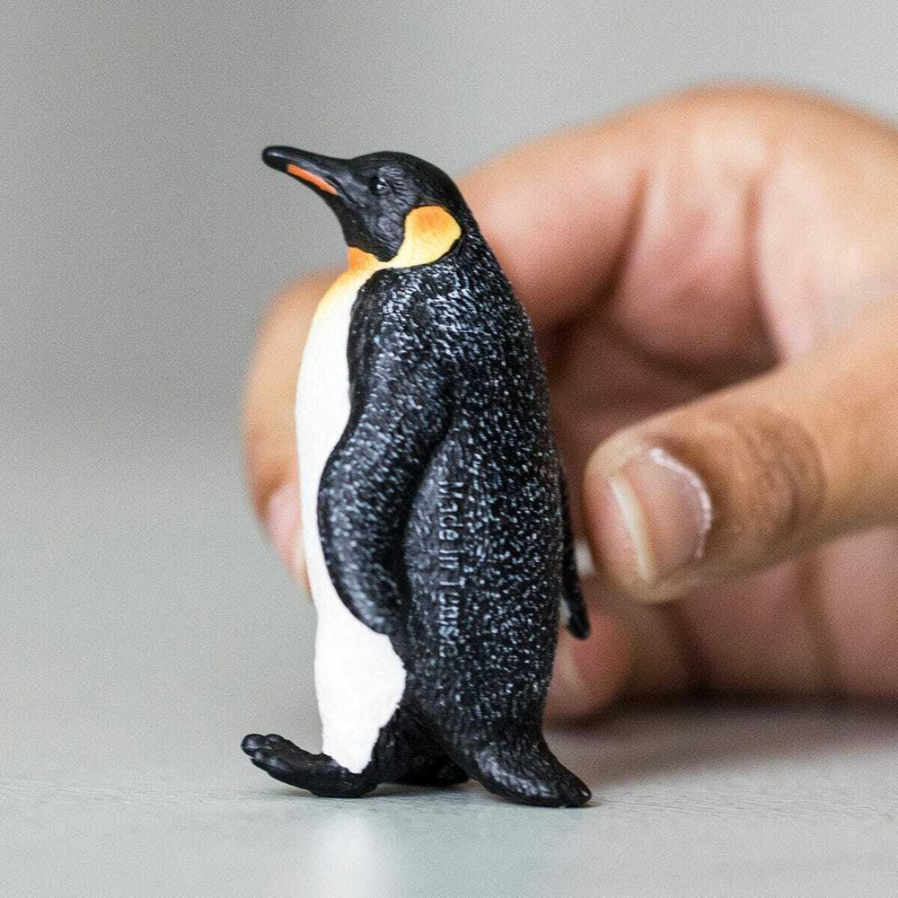 Penguin Butler Emperor Penguin Figure – Calico Toy Shoppe